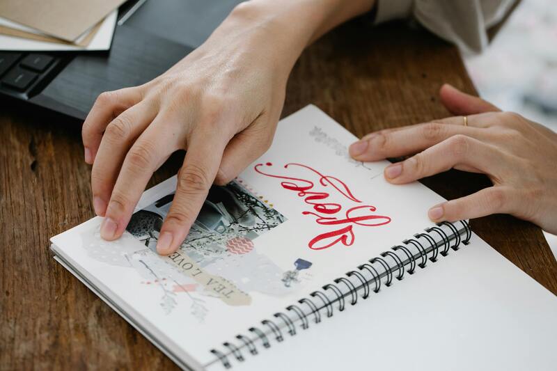 How to Create Stunning Scrapbook Layouts with Minimal Supplies